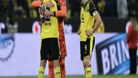 [NBA]莫兰特一节内抢断秀出精彩上篮技巧